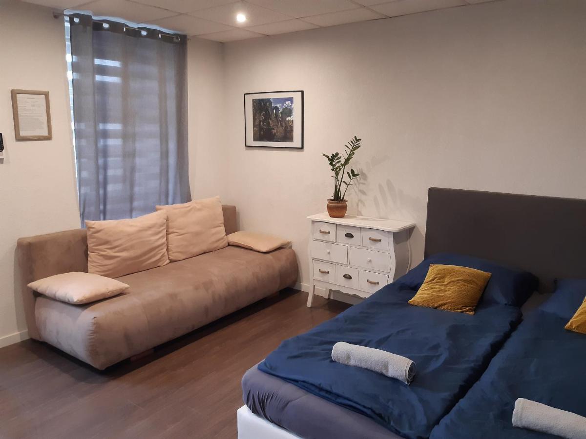 Ady Apartman タタ エクステリア 写真